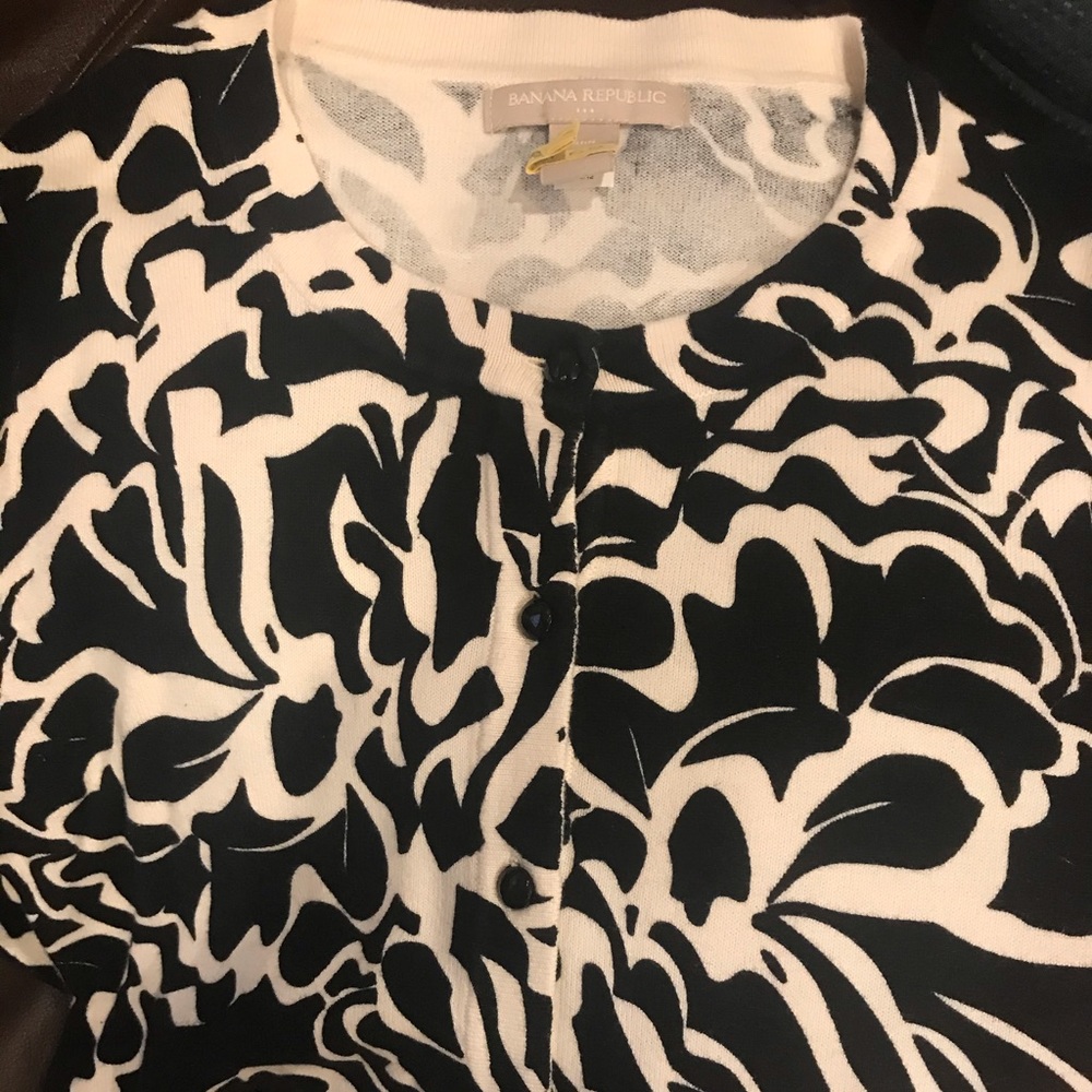 Banana Republic black and cream cardigan.